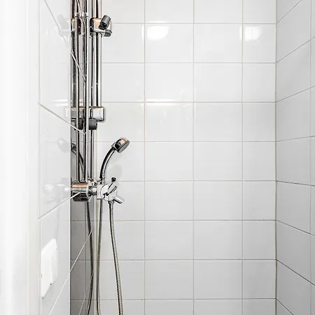 Apartamento Nordstay - Lovely With Self Check-in Helsínquia